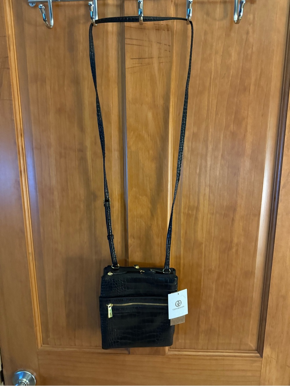 Giani Bernini Black Croc-Embossed Leather Crossbody with Gold Hardware NWT